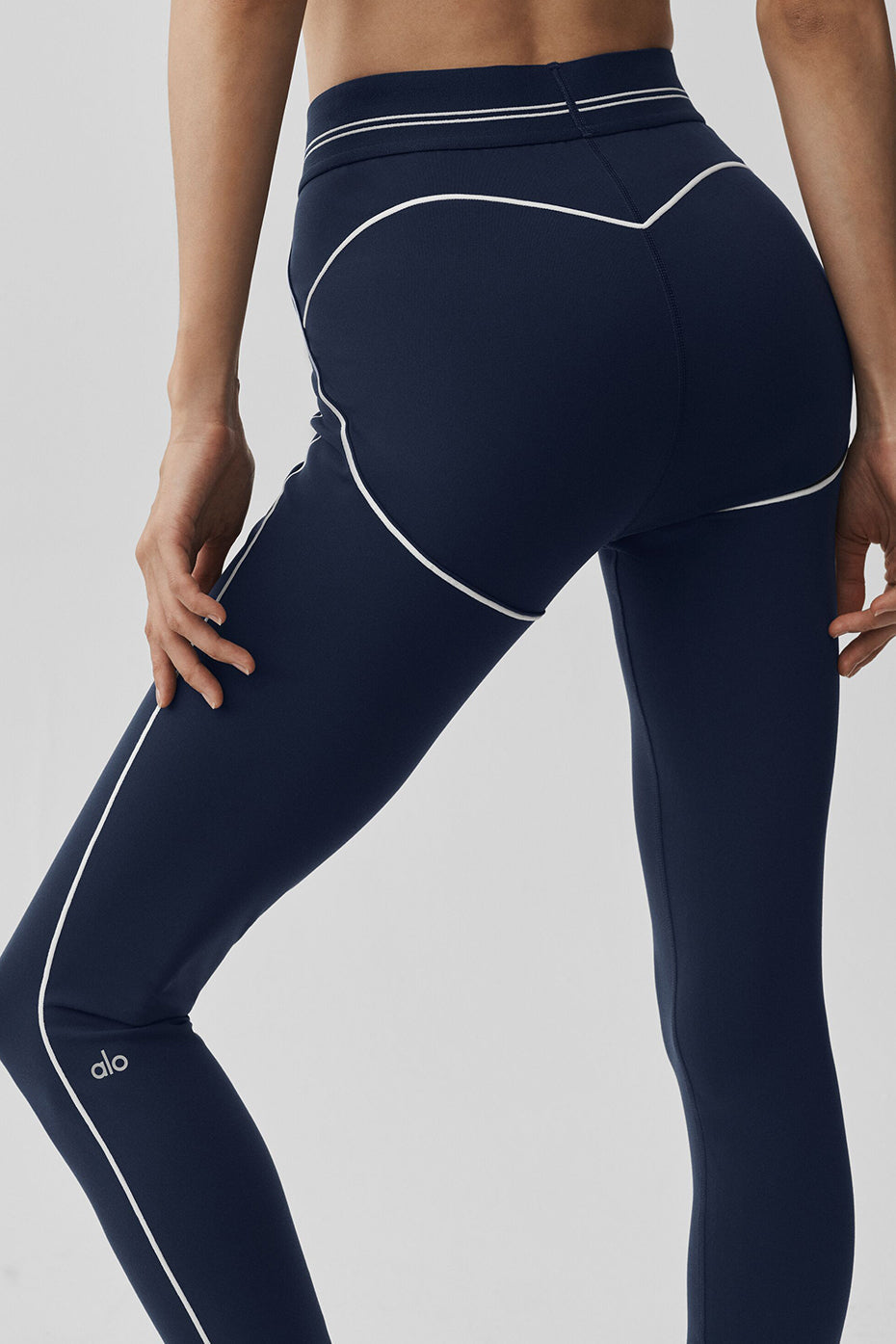 Airbrush High-Waist 7/8 Heart Throb Legging - Navy/White