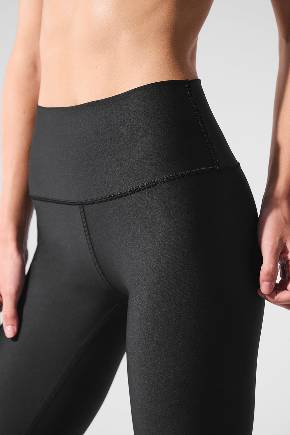 7/8 High-Waist Airlift Legging - Black