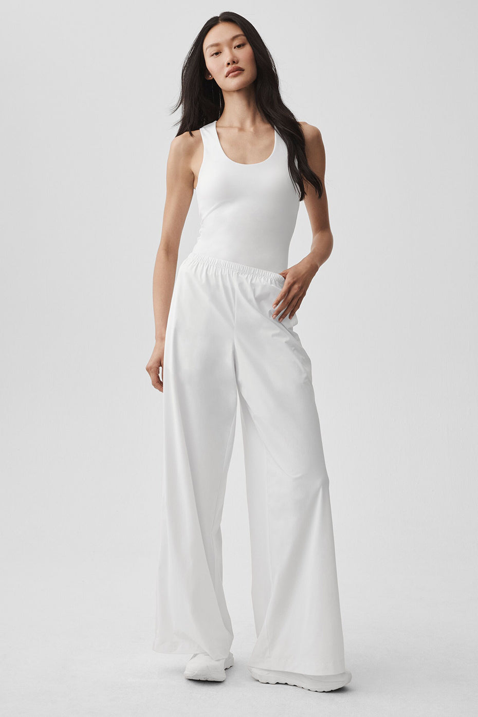 ALO Softsculpt No Nonsense Bra Tank - White